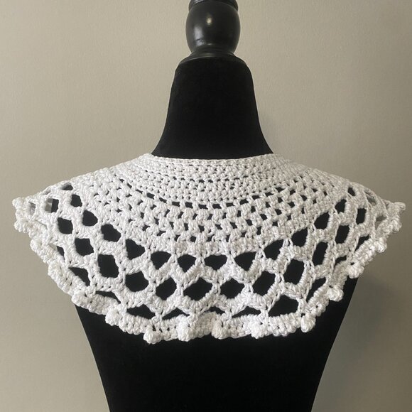 Handmade Crochet White Cotton Large Collar Neckwear Accessory - Picture 5 of 6